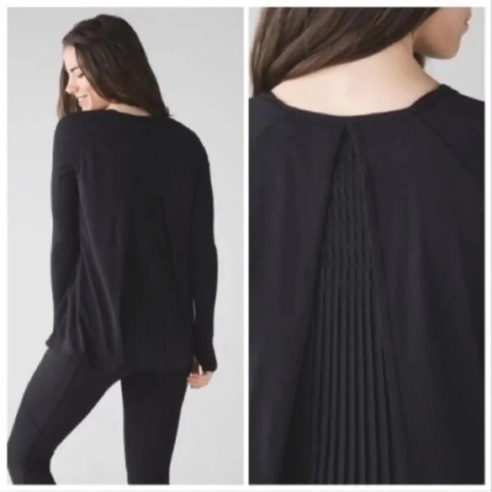 LULULEMON Making Moves Pleated Back Flowy Longsleeve Top